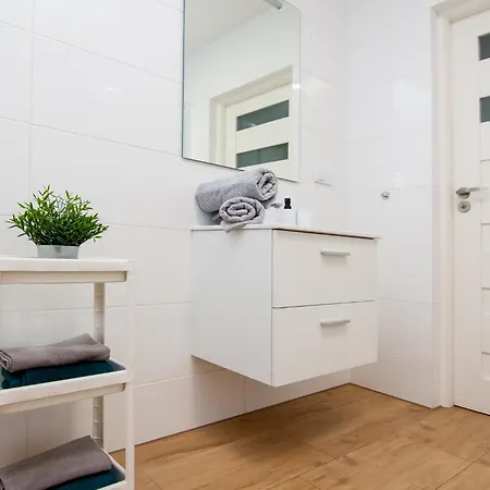 Modern Apartament Chelm 2 Sypialnie Esterno foto