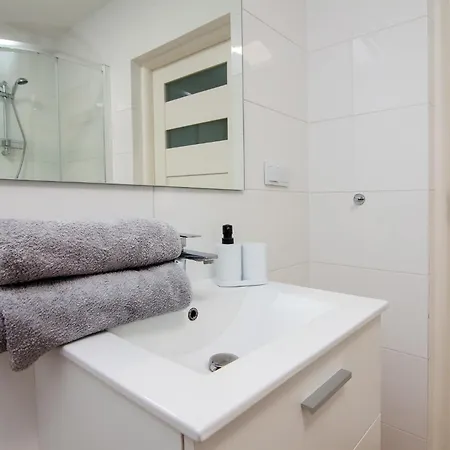 Modern Apartament Chelm 2 Sypialnie Esterno foto